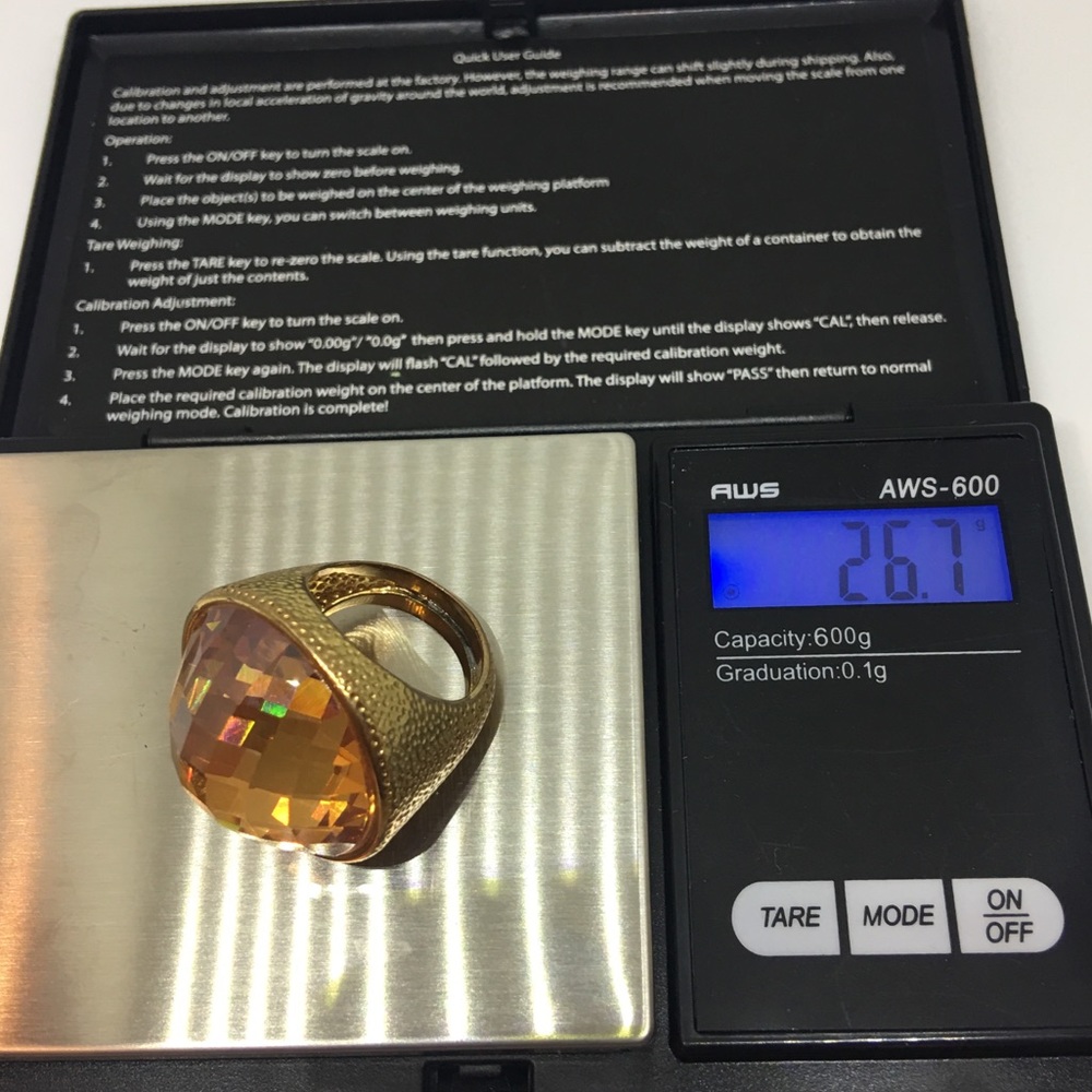 GOLD-TONE HIGH FASHION RING - Picture 3 of 4